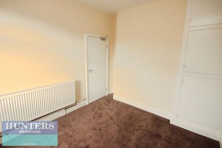 3 bedroom House To Let - Photo 3