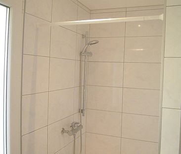 Appartement rénové et lumineux avec ** GRAND BALCON ** - Photo 3