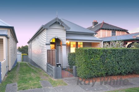 180 Denison Street, Hamilton NSW 2303 - House For Rent | Domain - Photo 4