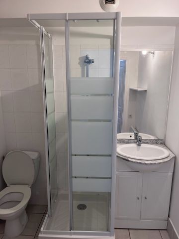 Location Appartement 1 pièce 22m² TOULON 83100 - Photo 4