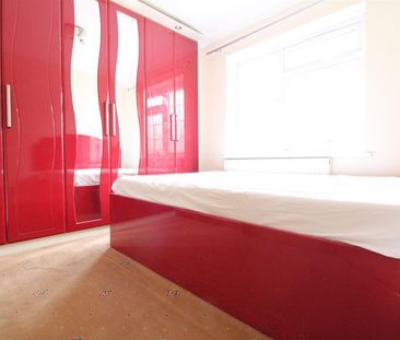 Fern Lane, Hounslow - Photo 3