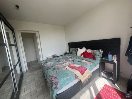 appartement met 1 slpk, terras en autostaanplaats - Photo 4