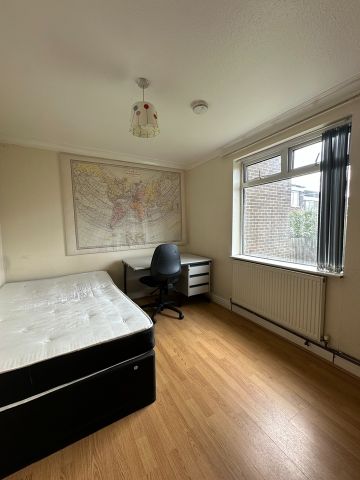 Room in a Shared House, Roman Way, B15 - Photo 4