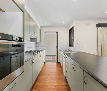 Updated 3BR Family Home With A Huge 5 Car Garage/Workshop Space - Photo 2