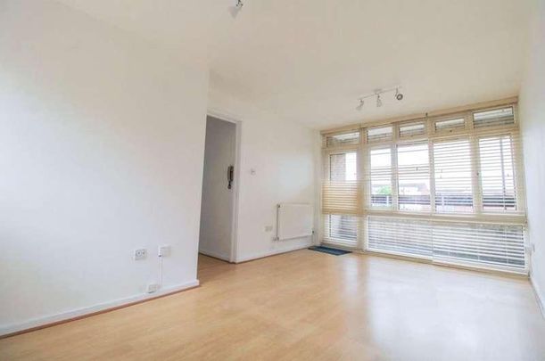 East India Way, Croydon, CR0 - Photo 1