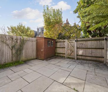 5 bedroom terraced house to rent - Photo 4