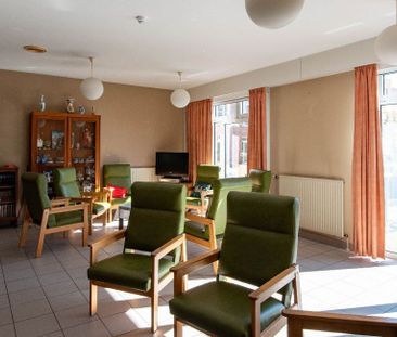 Serviceflat te huur in Antwerpen voor € 1.099 met 1 slaapkamer - Photo 1