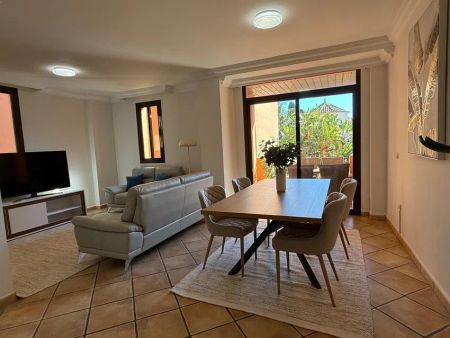 Alquiler de piso en Calle de la Rosa, 39 - Photo 2