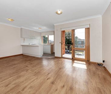 Spacious 1 Bedroom Apartment - 63 Squares - Photo 4