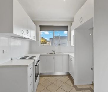 Space, Comfort & Convenience - Photo 4