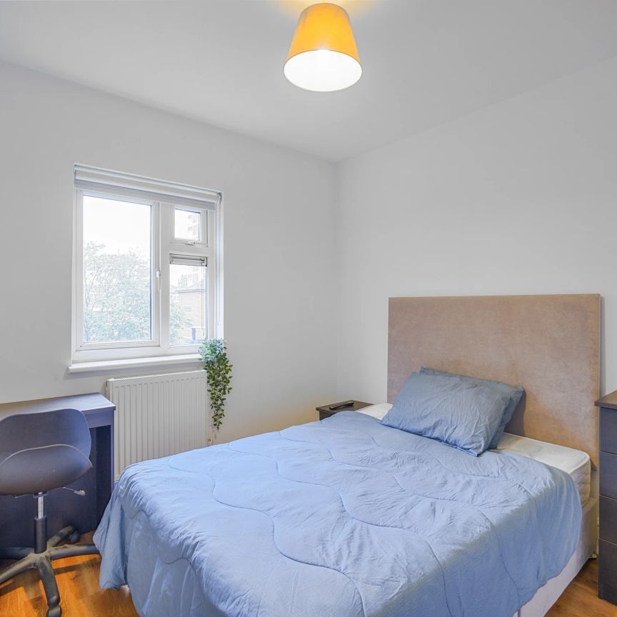 Woolridge Way – Room 3 - Photo 1