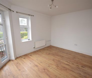 Downham Court, Downham Road South, Heswall - Photo 4