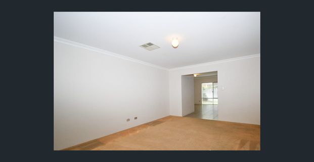 Spacious 4x2 Family Home - Prime Location! - Photo 1