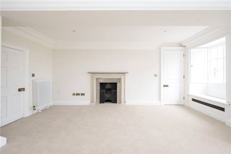 Shrewsbury is a beautifully presented two bedroomed apartment positioned on the second floor, with access via the only remaining original staircase or via the property’s private lift. - Photo 2