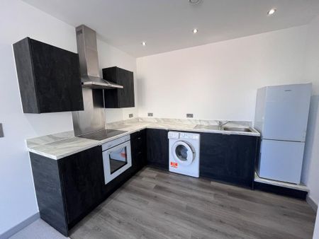 2 bedroom flat to rent - Photo 4