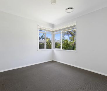 Modern Family Home In Ideal Location - Photo 4