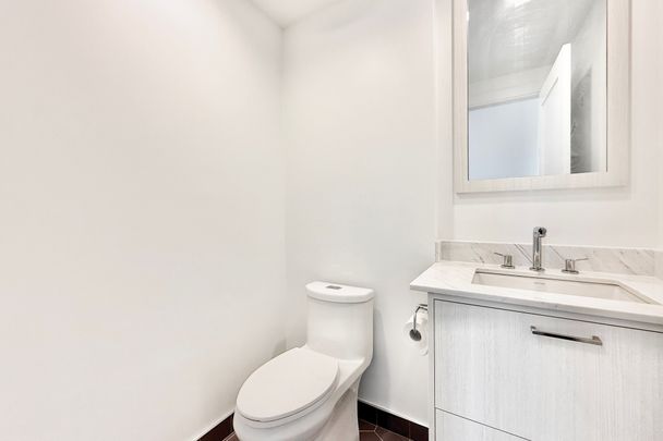 For Lease - 30 Inn On The Park Drive Unit# 3409, Toronto, Ontario - Photo 1