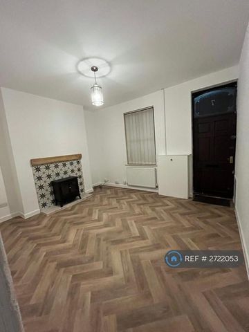 2 bedroom terraced house to rent - Photo 3