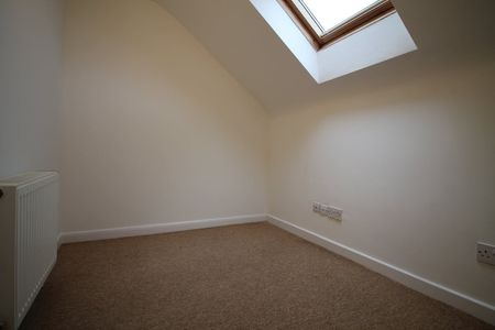 2 Bed Terraced House, Delvin Mews, BS10 - Photo 2