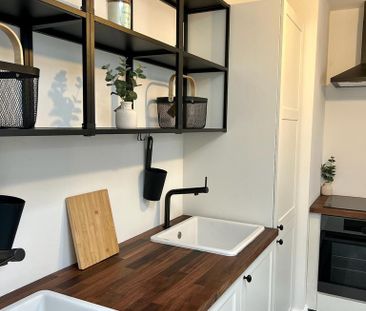 1 bedroom in a flat share to rent - Photo 3