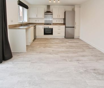 3 bedroom detached house to rent - Photo 2