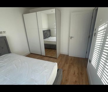 Room in a Shared House, Burnside Crescent, HA0 - Photo 3