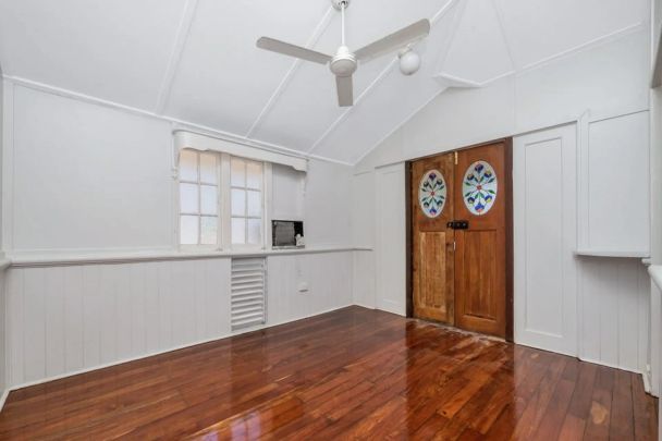 Charming and Rural - Photo 1