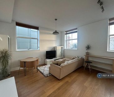 2 bedroom flat to rent - Photo 1