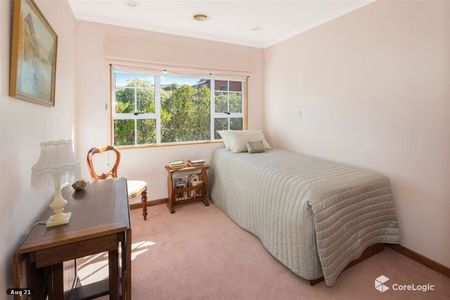 3 Swinford Crescent, Johnsonville - Photo 5