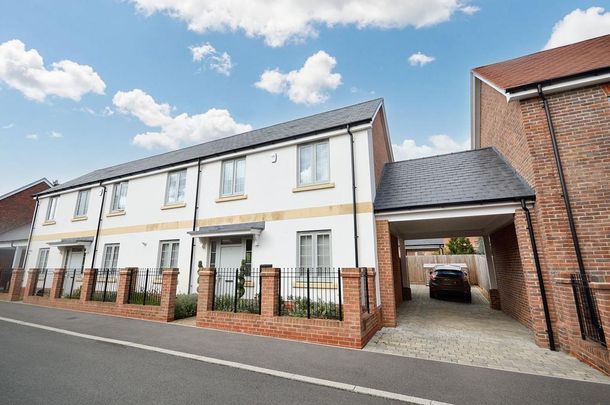 2 bedroom semi-detached house to rent - Photo 1