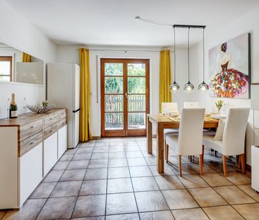 Furnished ground floor apartment with beautiful terrace - Photo 5