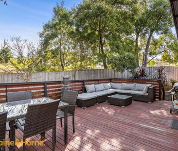 Generous Family Townhouse - Photo 5