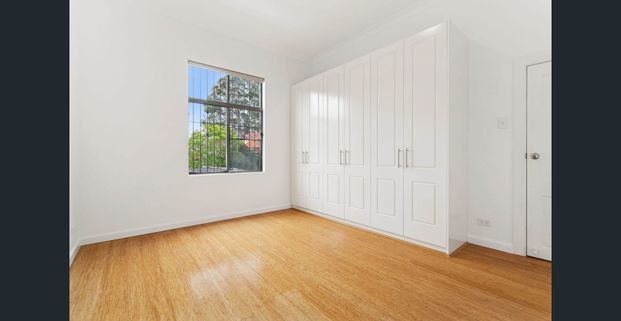 Spacious Family Home in the Heart of Leichhardt - Photo 1