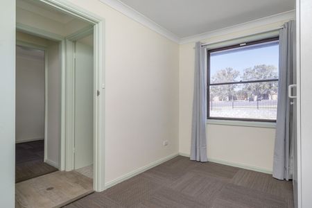 Attached To Church – Water & Electricity Usage Included - Photo 4