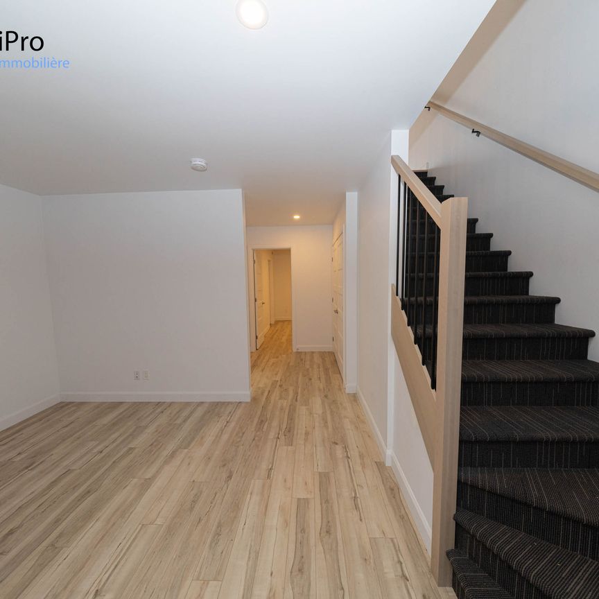 10-24 8e rue / 770-796 1re avenue - Photo 1