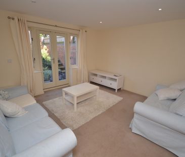 3 bed Semi-Detached House for Rent - Photo 1