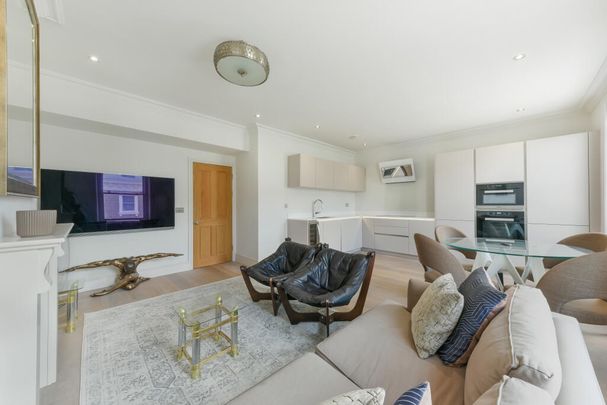 2 Bed Flat, Harcourt Terrace, SW10 - Photo 1