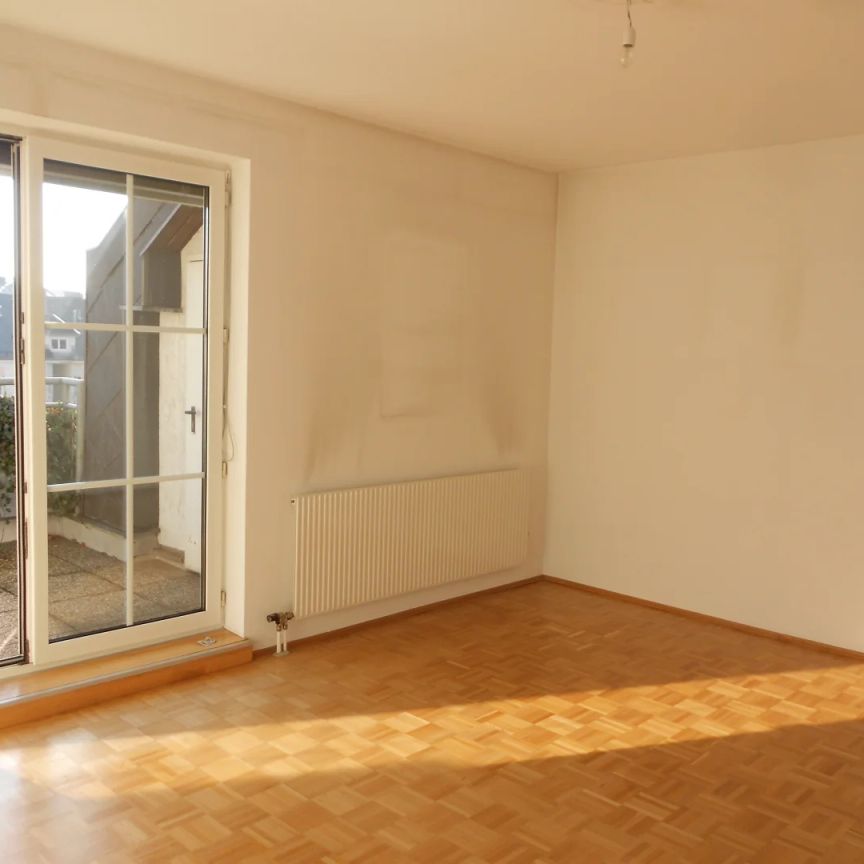 **Ab sofort** Sonnige 3-Zimmer Wohnung mit Dachterrasse in der Volksfeststrasse 34 - Top 13 - Photo 1