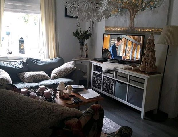 Erdgeschosswohnung, super schick, komplett saniert - Foto 1