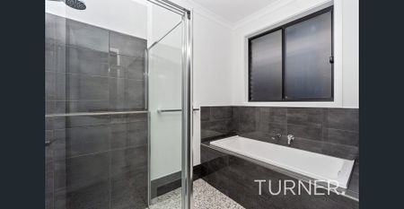 Modern and Versatile Family Home in a Quiet Mount Barker Location - Photo 5