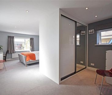 4 bedroom detached house to rent - Photo 6