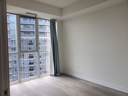 For Lease - 225 Village Green Square Unit# 2905, Toronto, Ontario - Photo 2