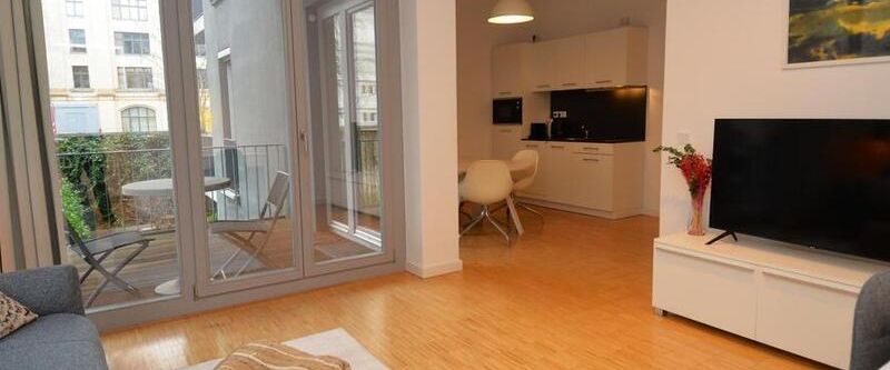 Wunderschöne 2-Zimmer Wohnung Berlin Mitte, Toplage, möbliert - Foto 1