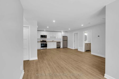 600 Second Street E #15C - Photo 4