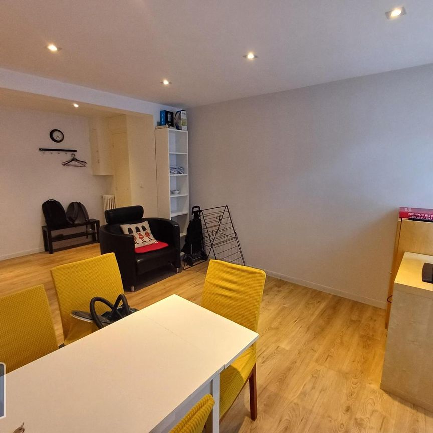 Location Appartement 2 pièces 32m² LA MADELEINE 59110 - Photo 1