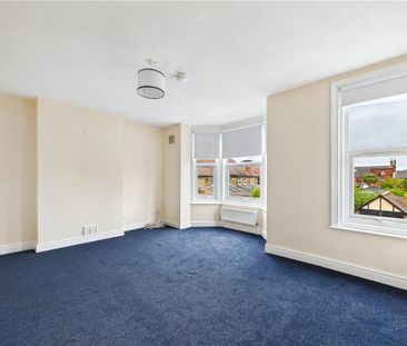 3 bedroom apartment to rent - Photo 3