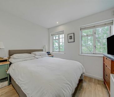 Walton Road, KT8, London - Photo 3