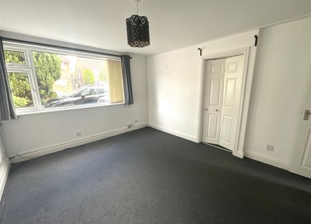 Elm Close, Binley Woods, Coventry CV3 2BU - Photo 2