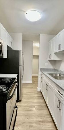 1 Bed 1 Bath Available In Beautiful - Photo 1