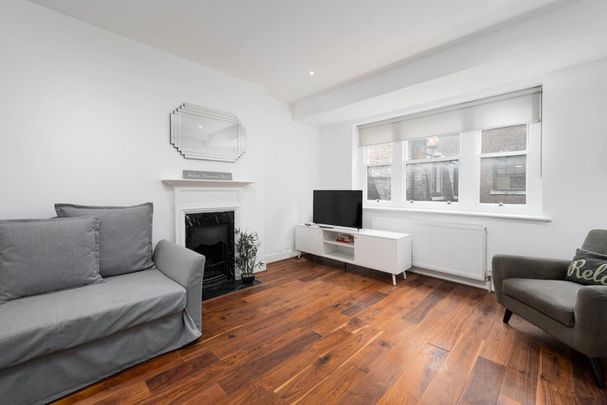 Fleet Street - Photo 1